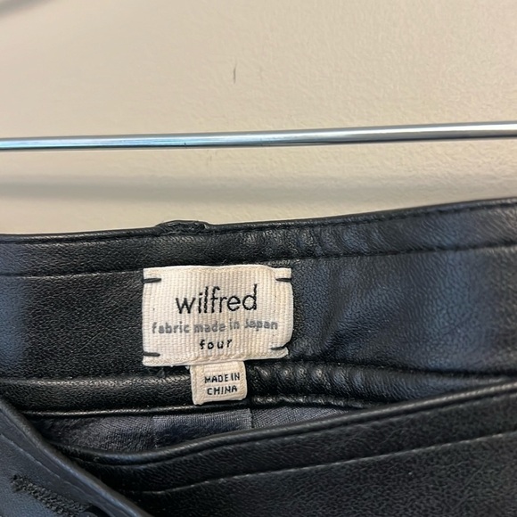 Aritzia Wilfred Faux Leather Skinny Black Pants size 4 - Picture 6 of 7